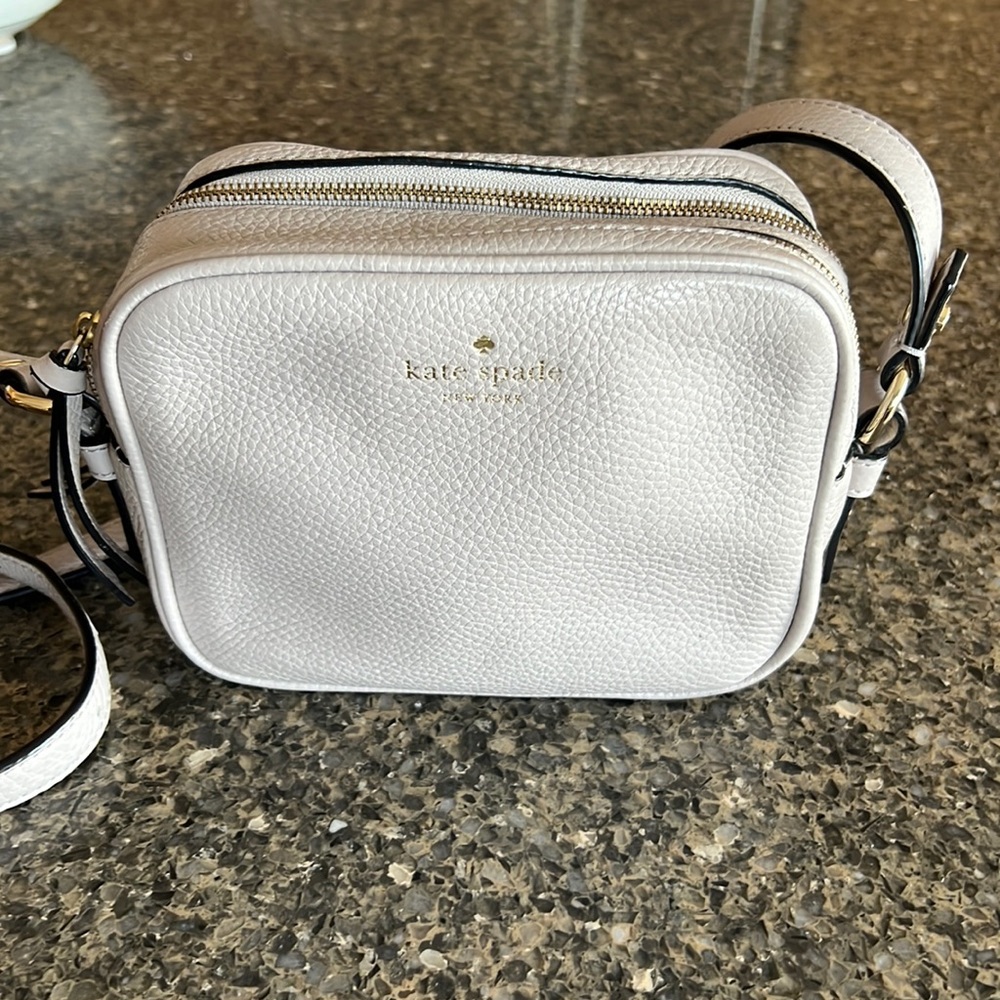 kate spade White Pebbled Leather Crossbody Bag
